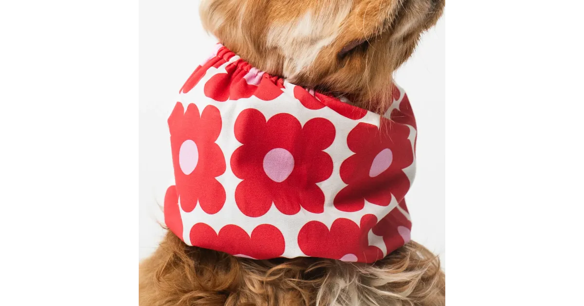 Snood motif fleur rétro