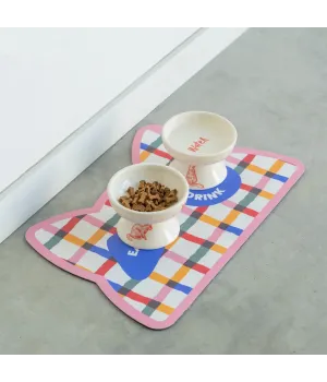 Tapis rayé pour chat