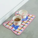 Tapis rayé pour chat