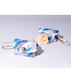 Accessoires de promenade pour chiens - Pochette sac à crottes HIPPIE COOL French Bandit - 1