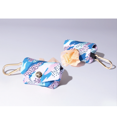 Accessoires de promenade pour chiens - Pochette sac à crottes HIPPIE COOL French Bandit - 1